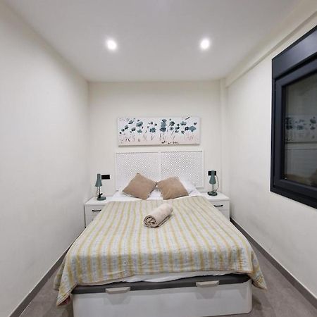 Private Room In The Center Of Estepona Exterior photo